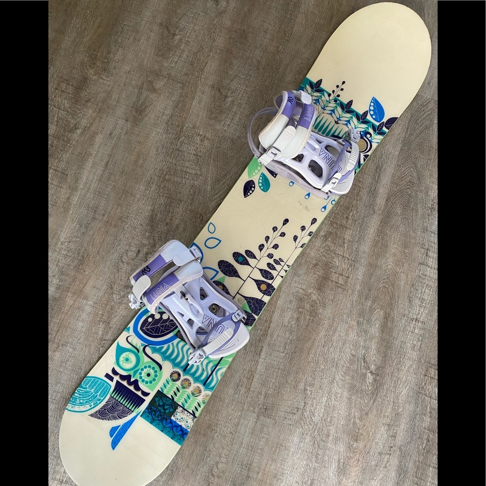 Salomon Lotus snowboard with Luna M3 bindings